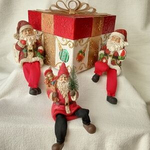 3 SITTING SHELF SANTAS NOS +Vintage Holiday Decorated CHRISTMAS GIFT DISPLAY BOX